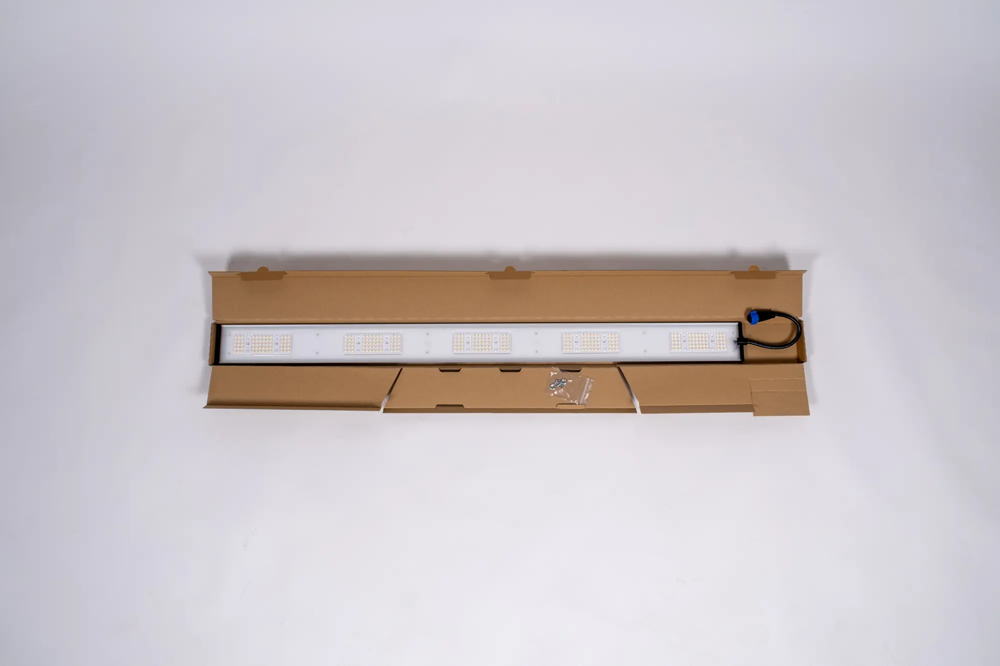 SANlight STIXX 5-120 packaging (3)