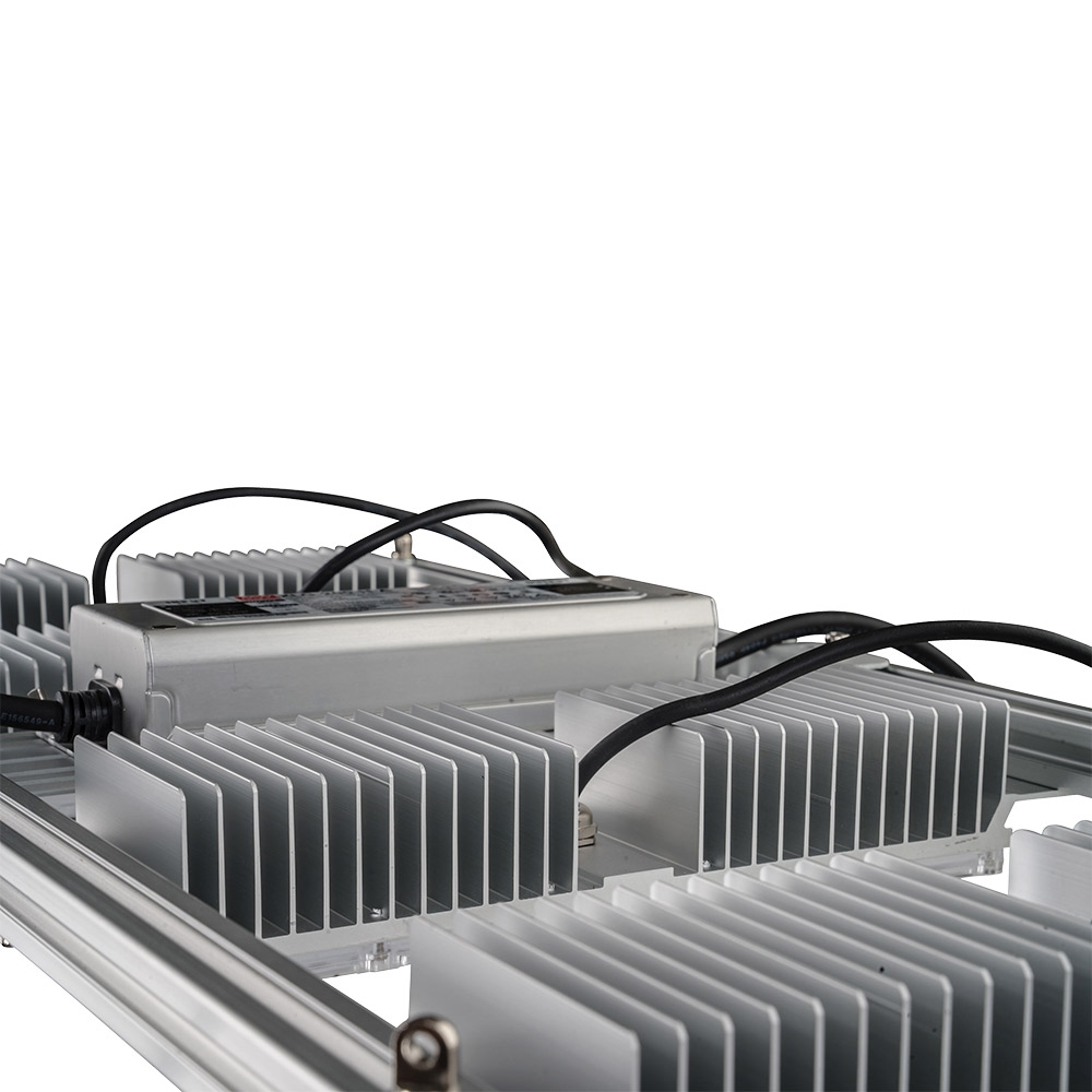 GrowlightSystems TentyProX4 200W Vollspektrum inkl UV FR IR OHNE System-Schienen (separat erhältlich)