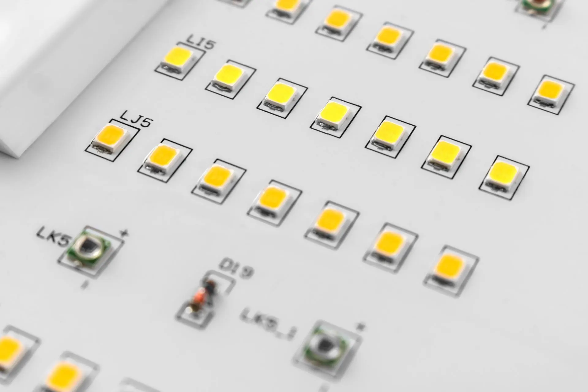 Caluma LED Force 240W Details 2