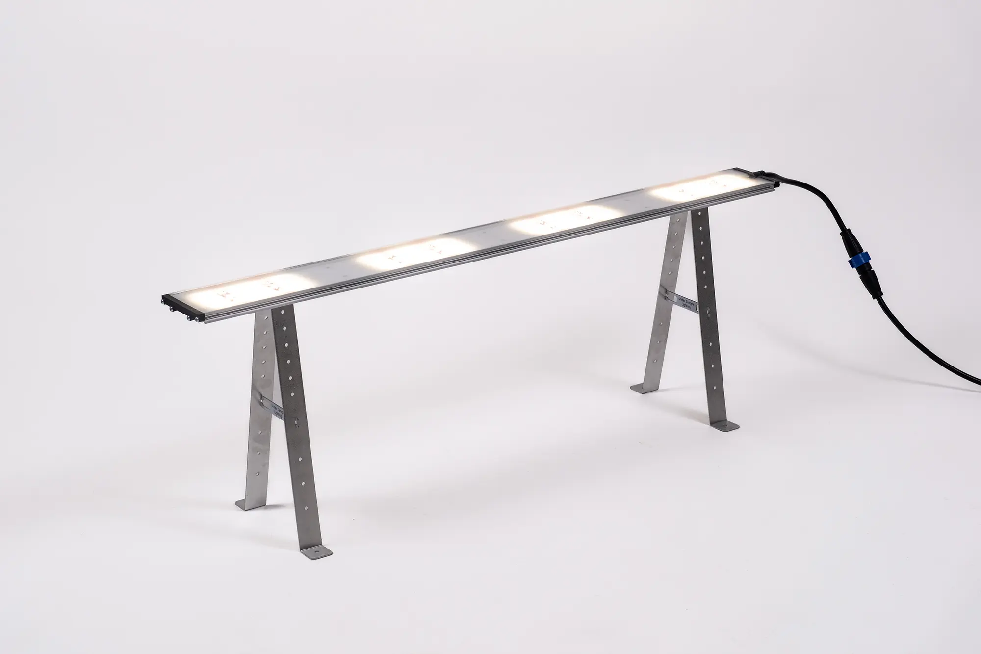 STIXX 4-100 Undercanopy front